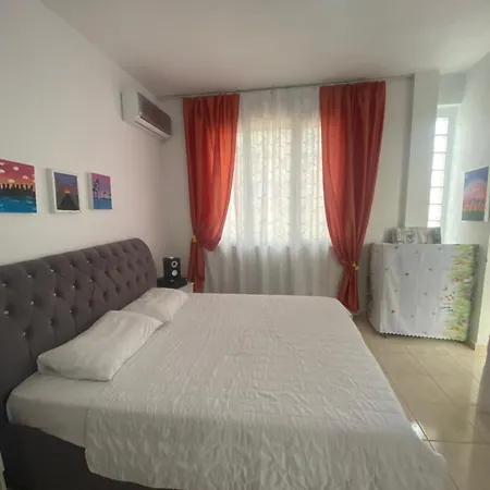 Bruna Bruna アパート Sarandë