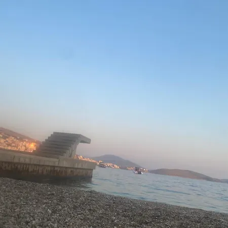 Bruna Bruna * Sarandë
